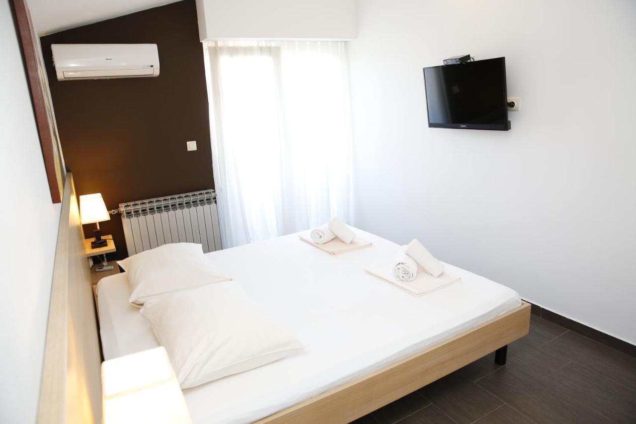Guest House Lorenta 沃迪切 外观 照片