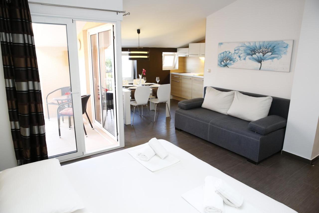 Guest House Lorenta 沃迪切 外观 照片