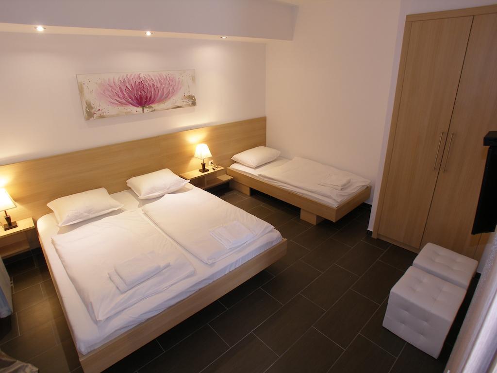 Guest House Lorenta 沃迪切 客房 照片